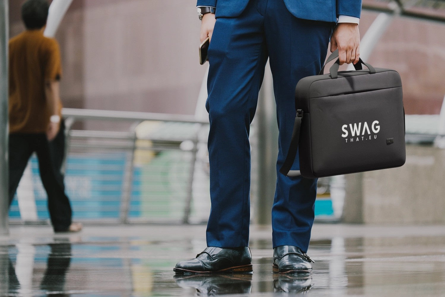 Case Logic Invigo 15.6" laptop bag