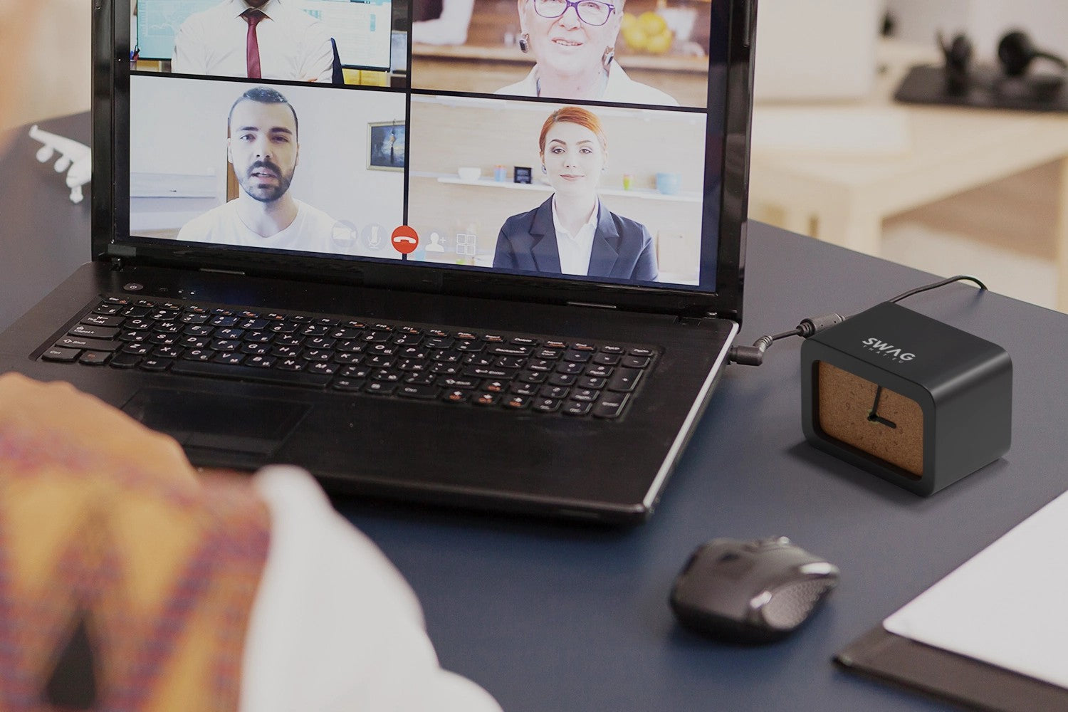 Momento wireless limestone charging desk clock