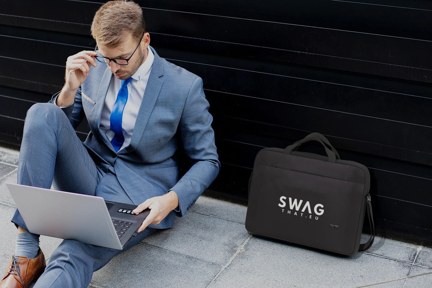 Case Logic Invigo 15.6" laptop bag