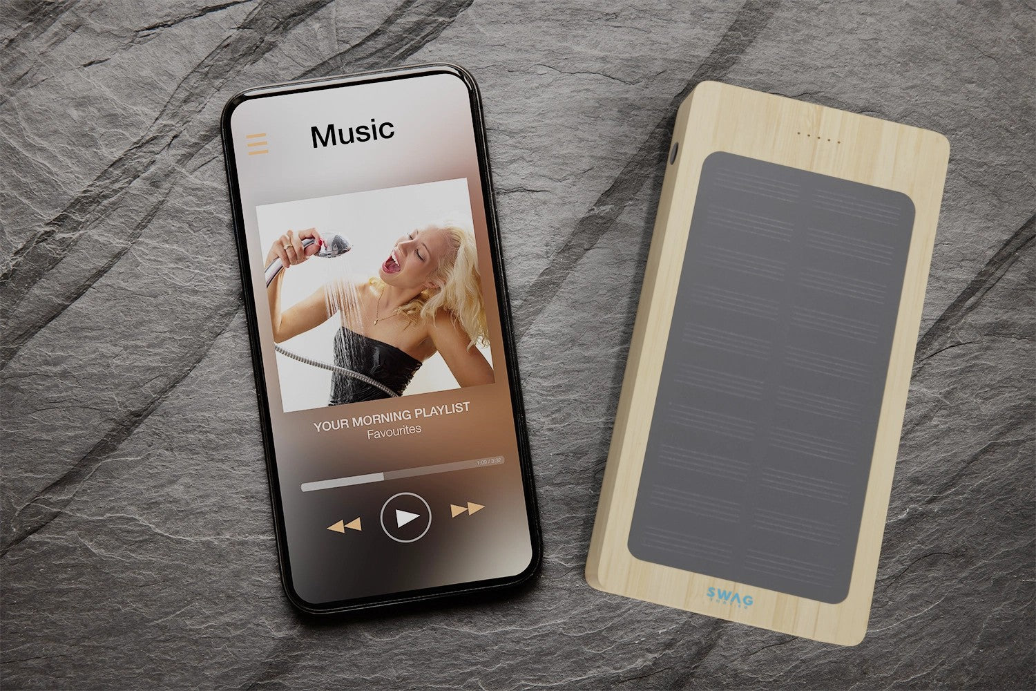 Alata 8000 mAh bamboo solar power bank
