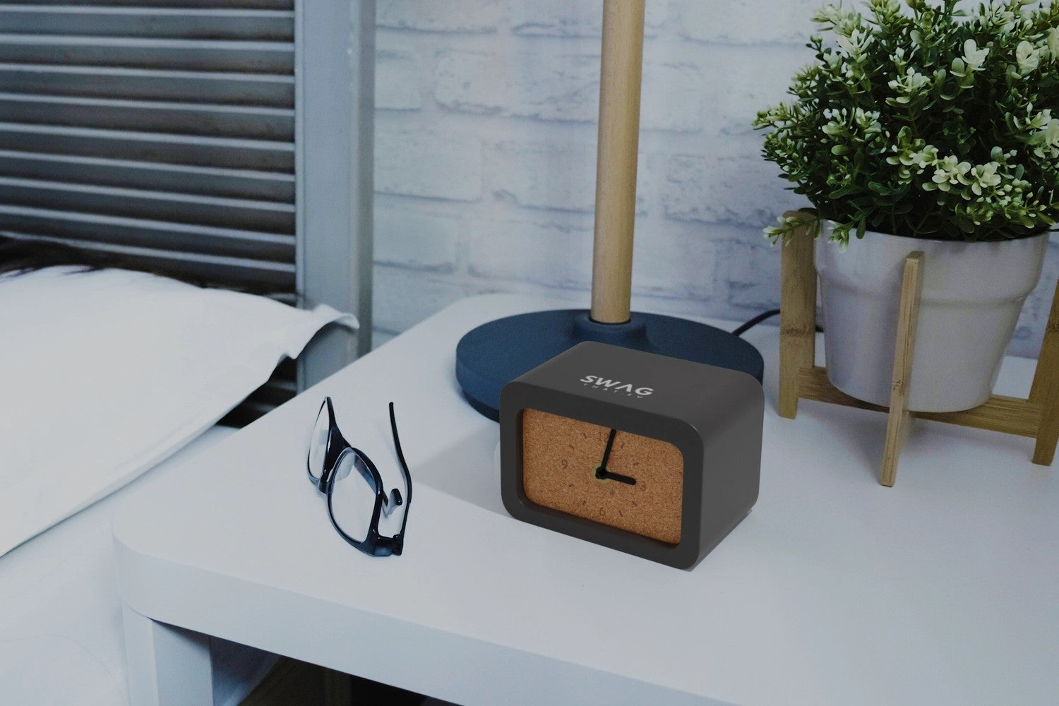 Momento wireless limestone charging desk clock