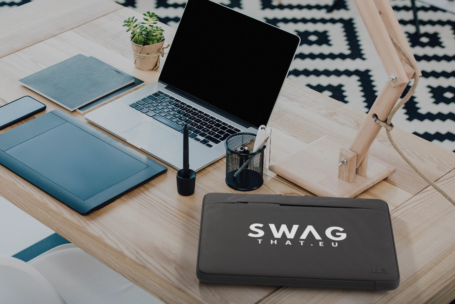 Case Logic Invigo 14" recycled laptop sleeve